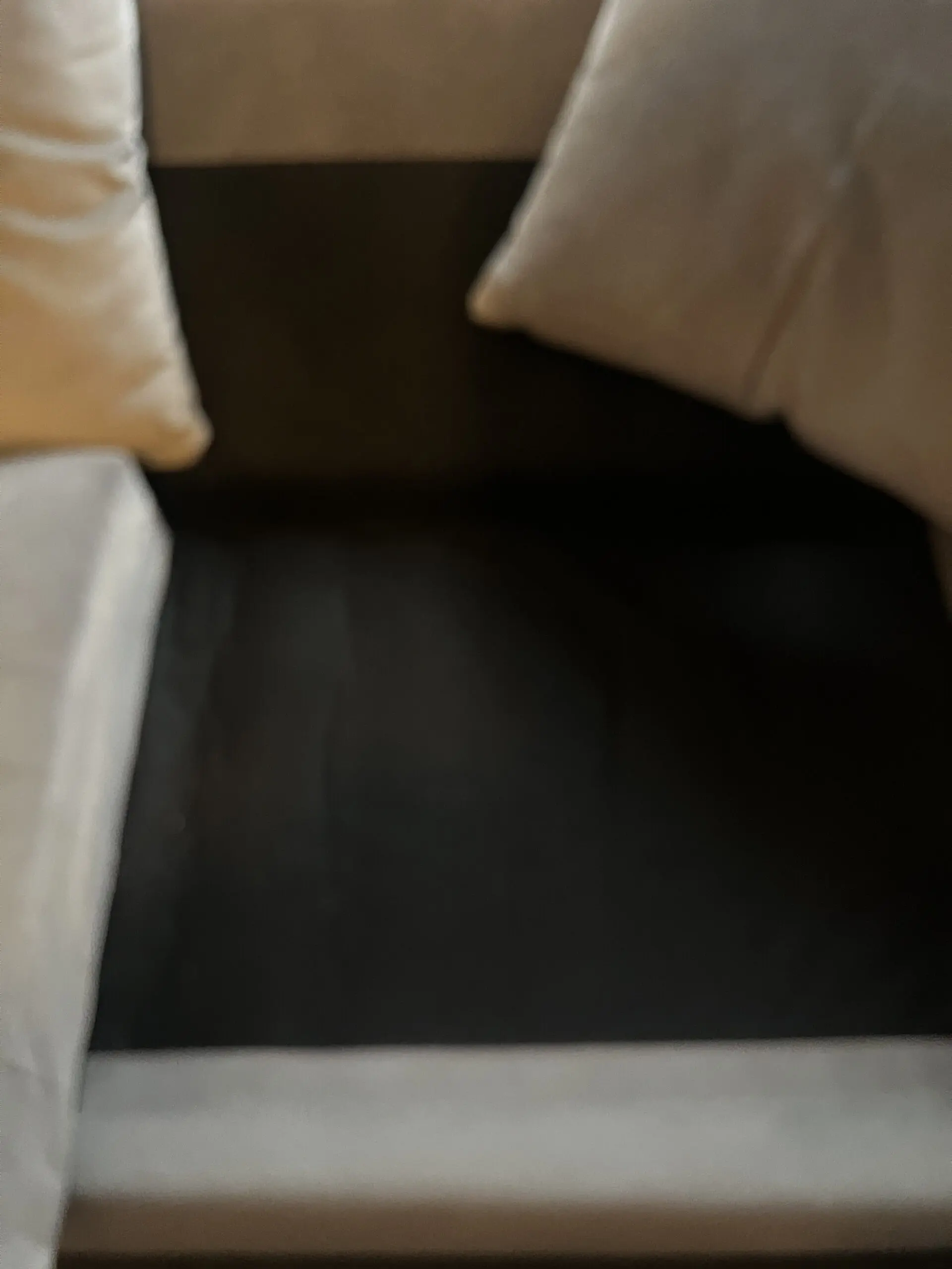 Serafina 3 seater velvet chesterfield