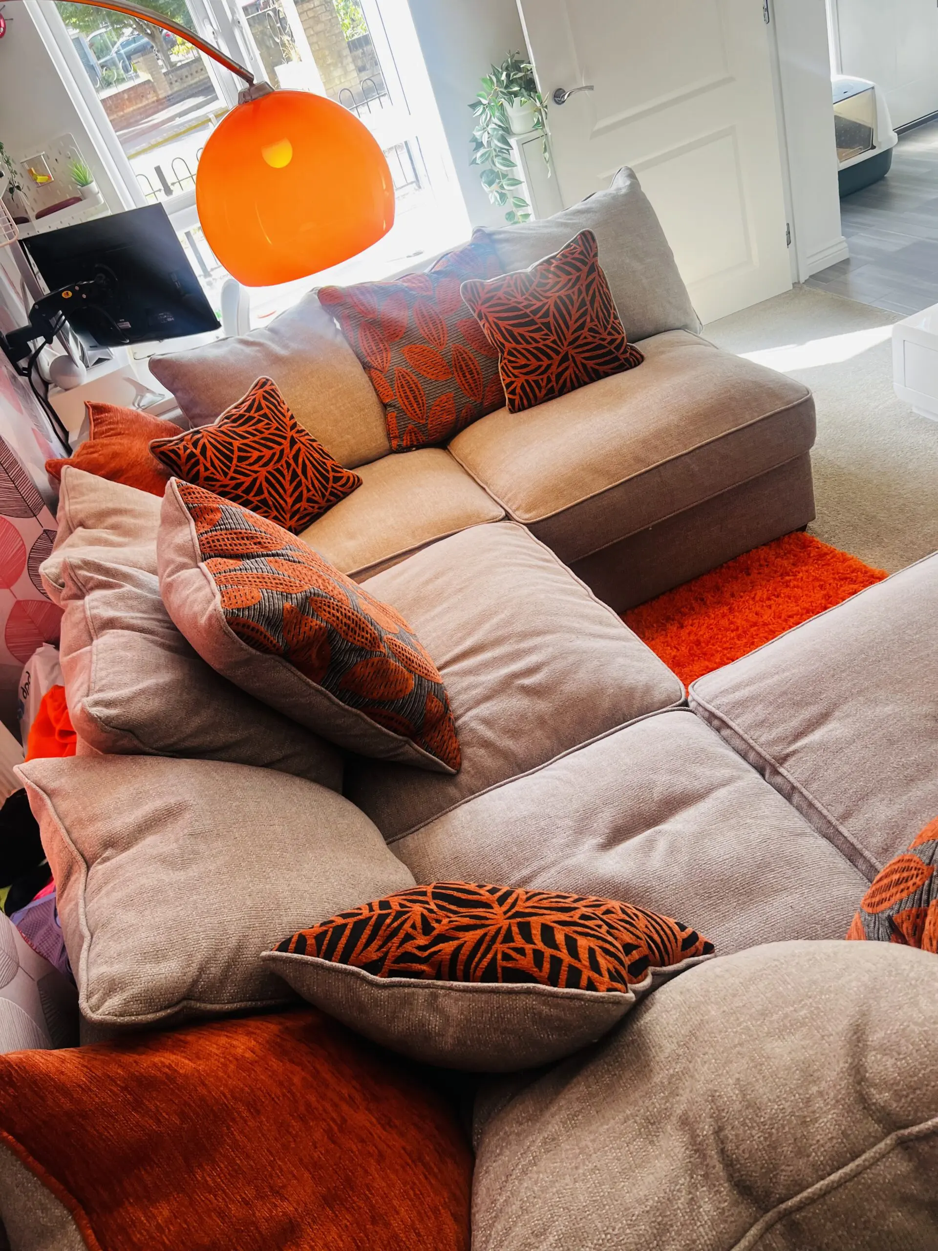 Unique Custom-Made U-Shaped Sofa – Perfect for Cosy Family Nights