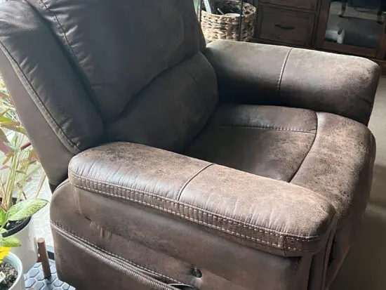 Leather Reclining/Massager Chair