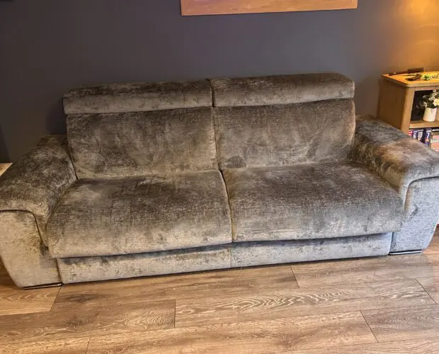 Scs 4 seater sofa bed with square arm rest