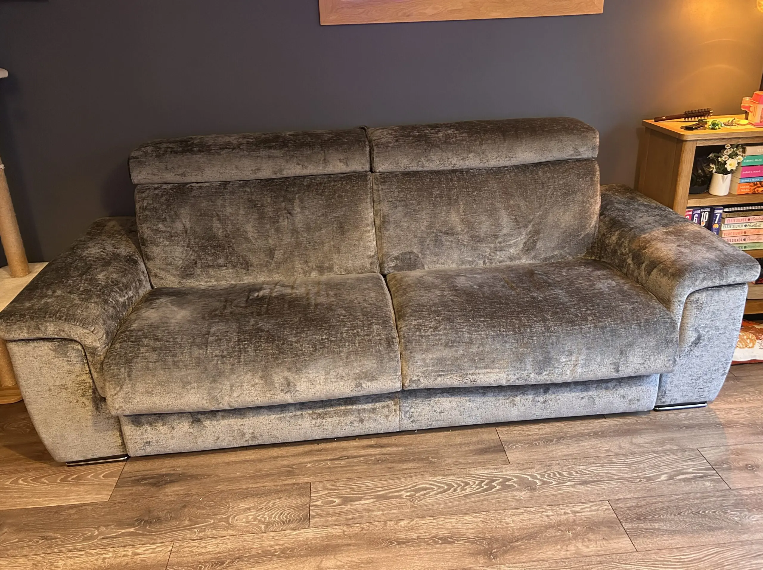 Scs 4 seater sofa bed with square arm rest