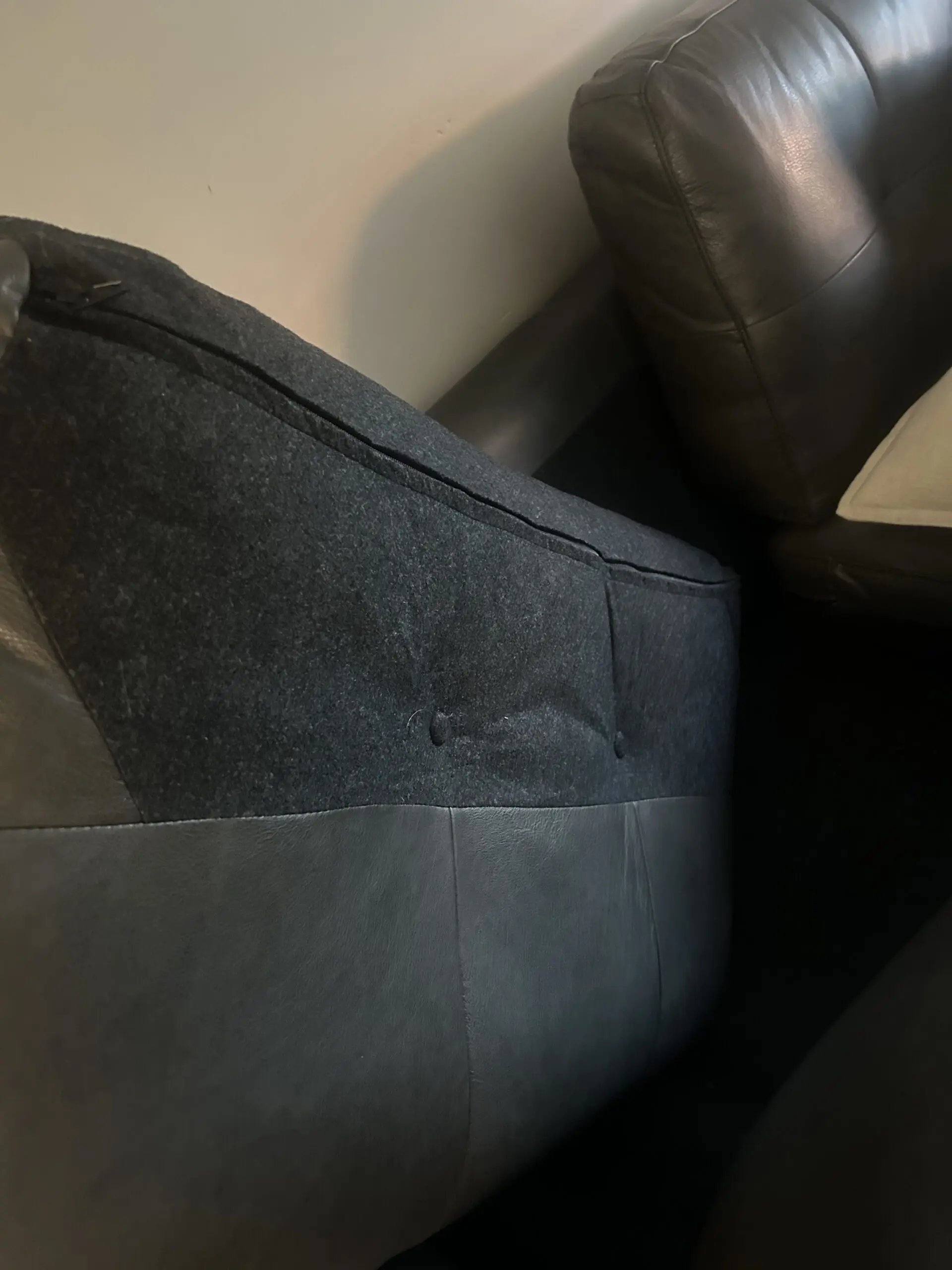 Alexandra & James 3 seater grade A Leather Sofa ( Quentin ) purchased November 25 from Stockers