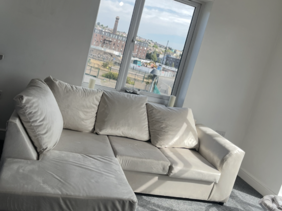 4 seater corner sofa cream / beigw