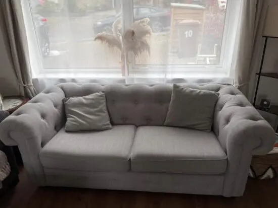 DFS Chesterfield 2 Seatee