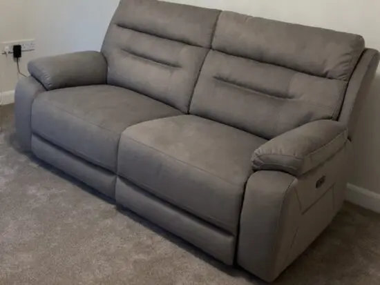3 SEATER POWER RECLINER