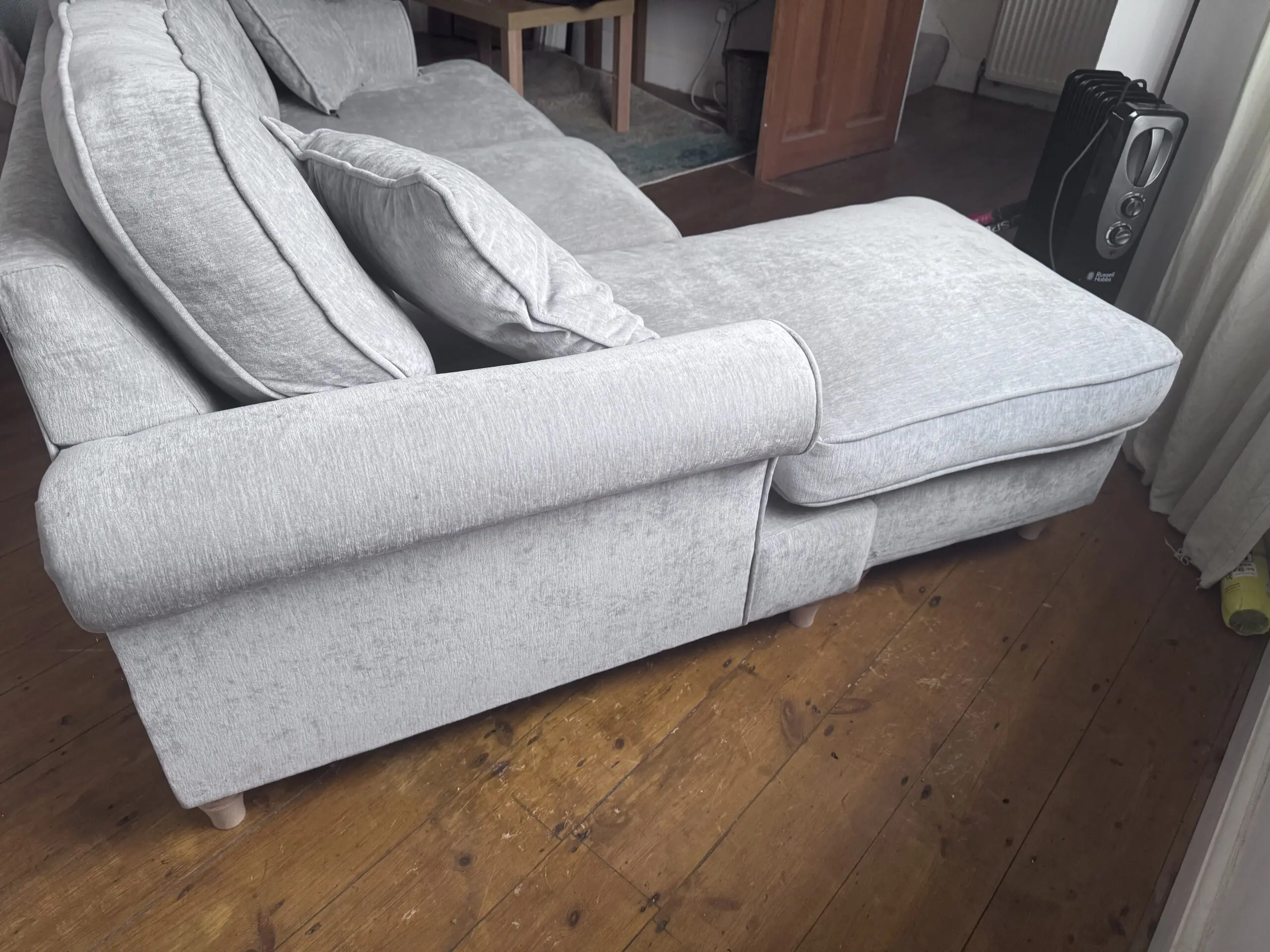 Roseland Furniture 3 Seater Chaise Sofa in Ice Chenille