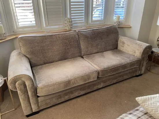 4 seater sofa in excellent condition