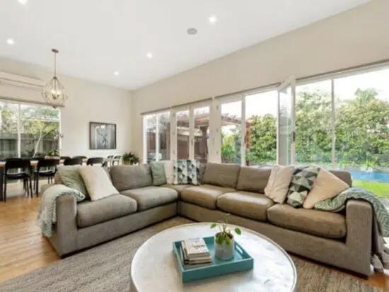 Freedom furniture corner sofa