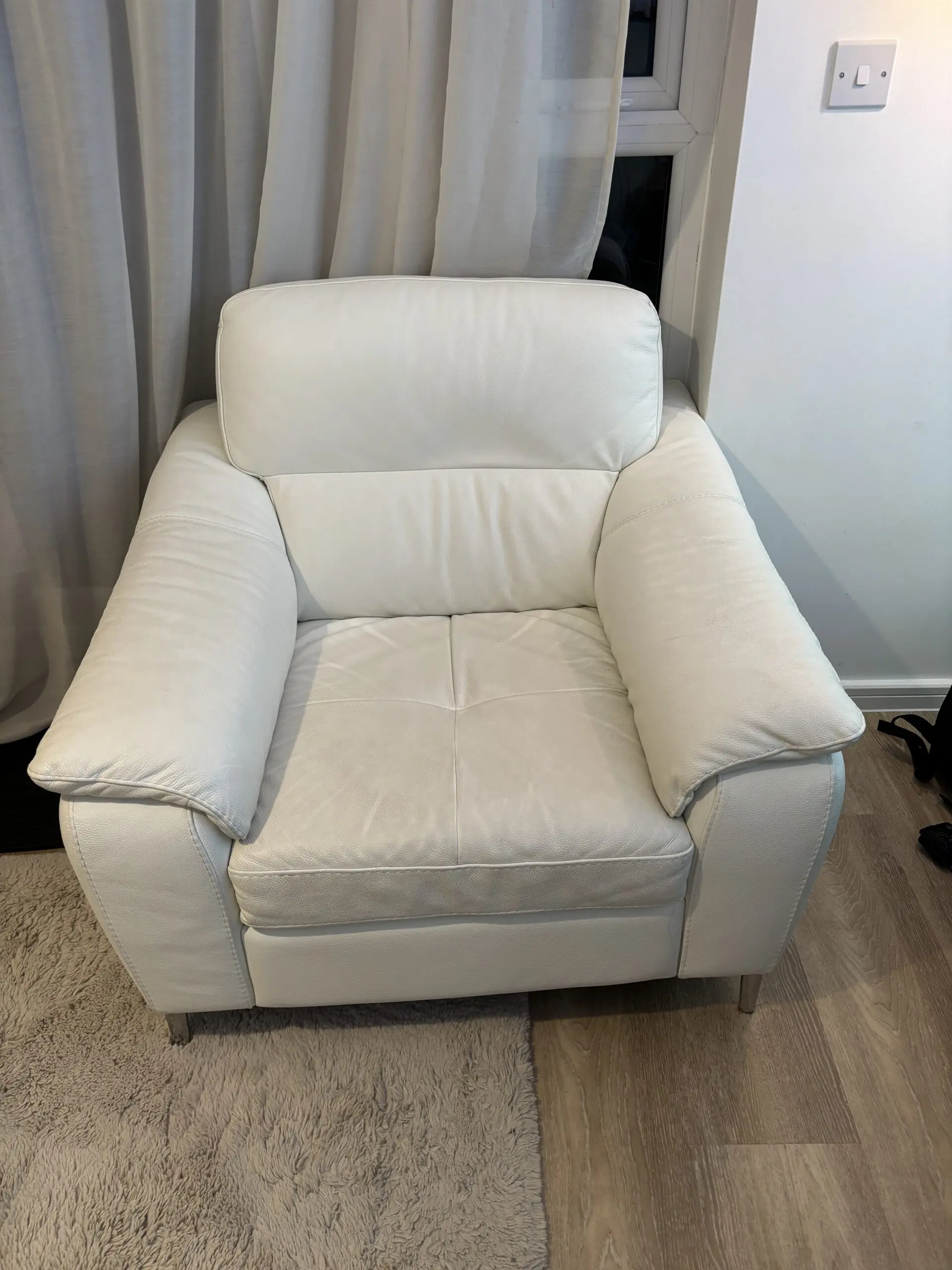 Furniture Village NICOLETTI - MALDINI 3 SEATER LEATHER SOFA AND CHAIR - WHITE