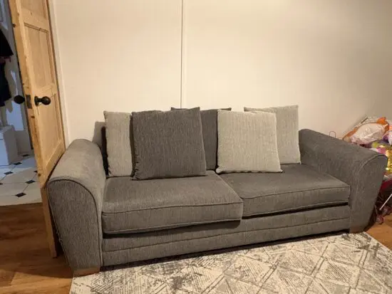 DAHLIA 4 SEATER SOFA SCATTER BACK 605.00 1.00 EACH 605.00 COVER COLOUR: ALASSIO LIGHT GREY/CHARCOAL TRIM: LIGHT WOOD/FOAM (ACL02)