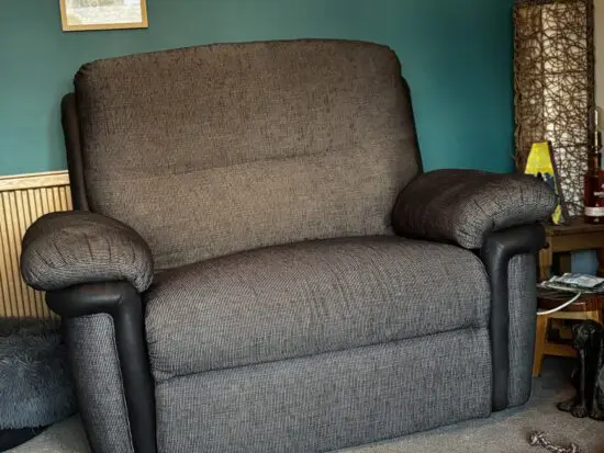 La-Z-boy power recliner sofa