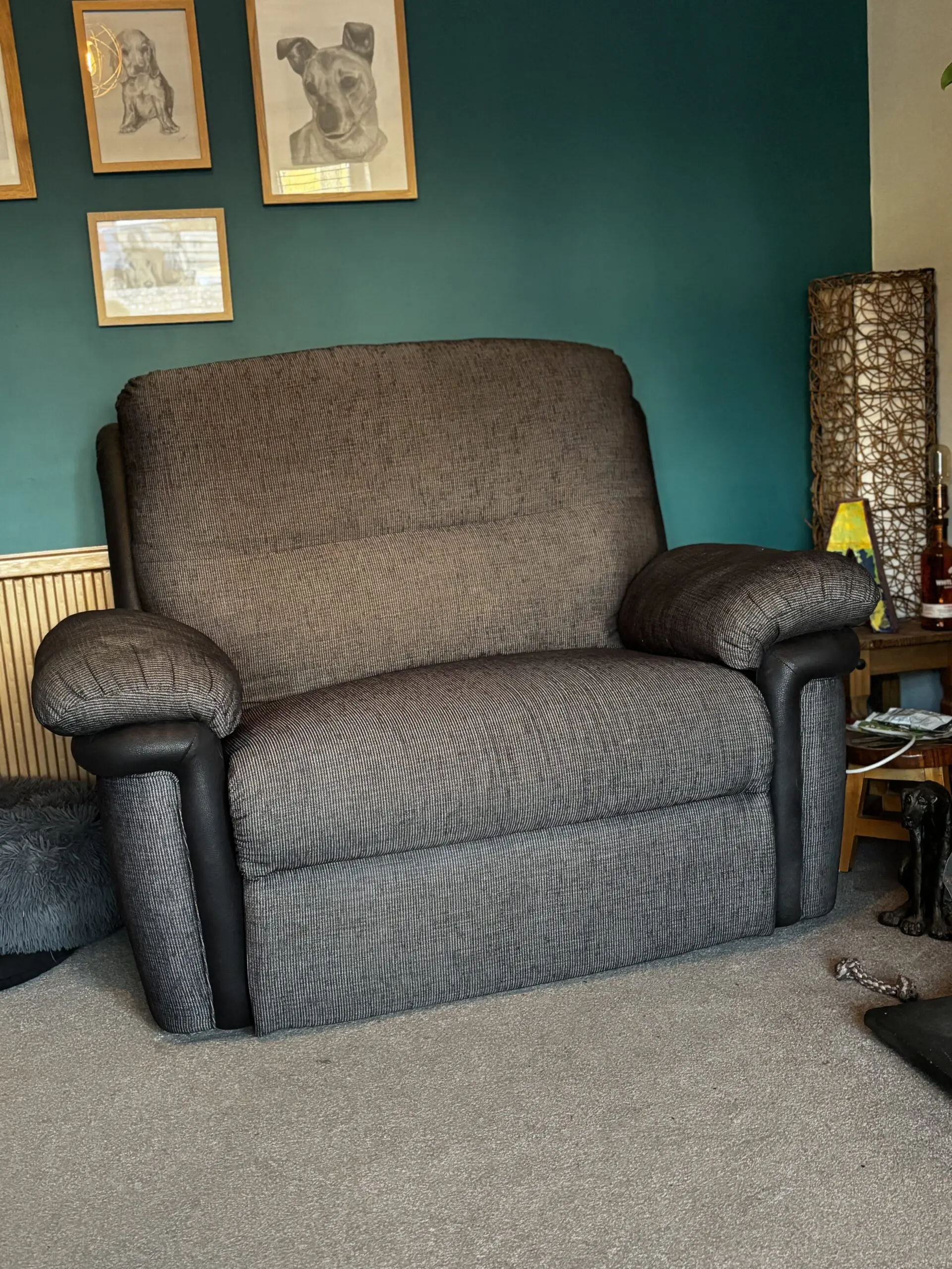 La-Z-boy power recliner sofa