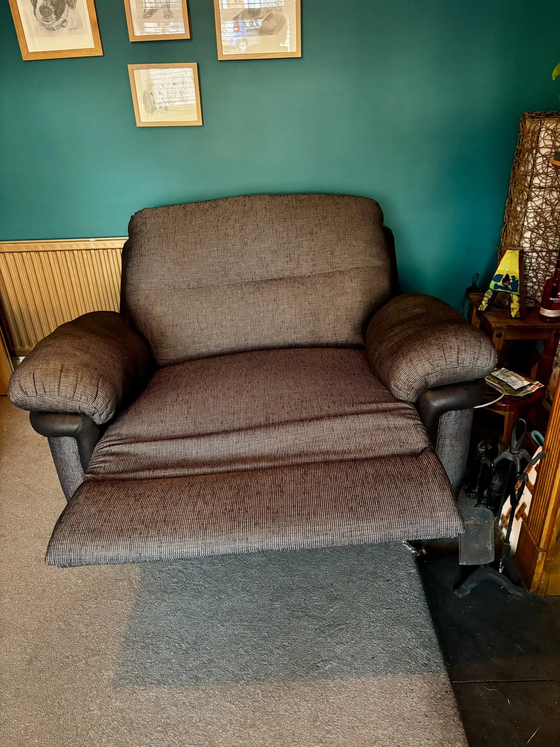 La-Z-boy power recliner sofa