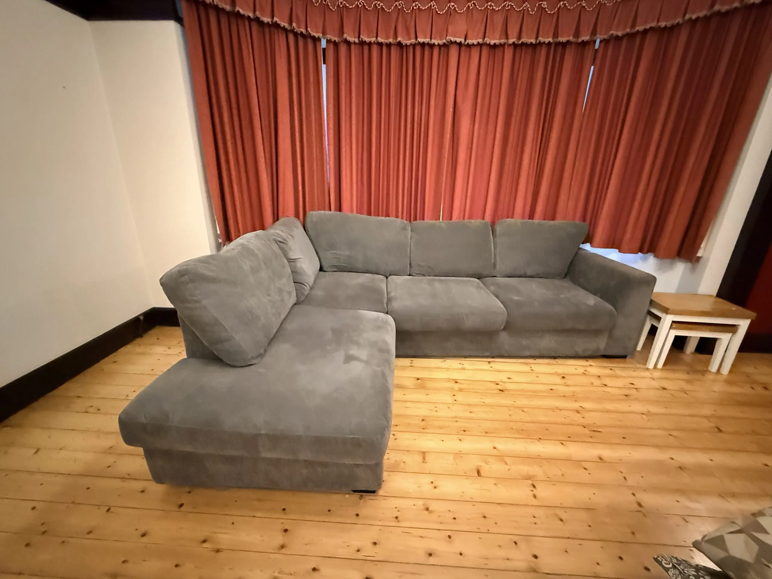 Large Luxury Natuzzi L shape corner Sofa – Like New