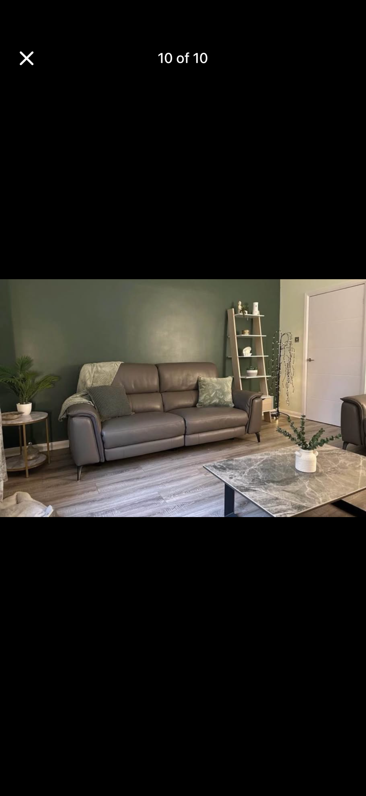 2x Power Leather Recliner Sofa. 3 Seat & 2 Seat. Barely Used Excellent Condition