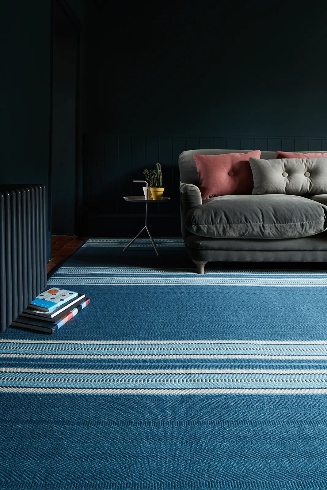 LOAF - Large Pudding Sofa in Clever Deep Velvet