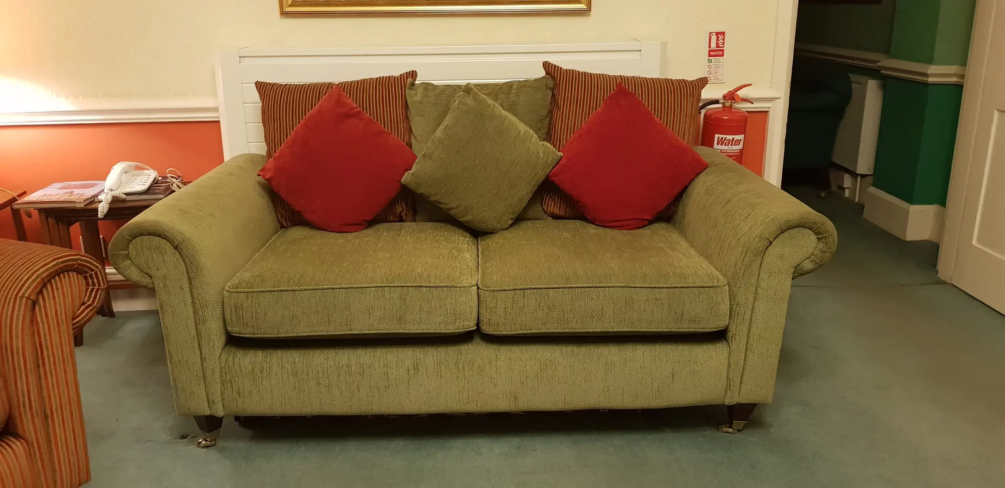 Traditional Deep Seat Sofas & Chairs