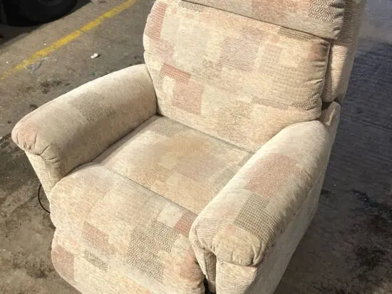 Eden Aquarius electric rise and recline armchair