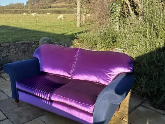 Stunning violet and navy blue velvet wow sofa!