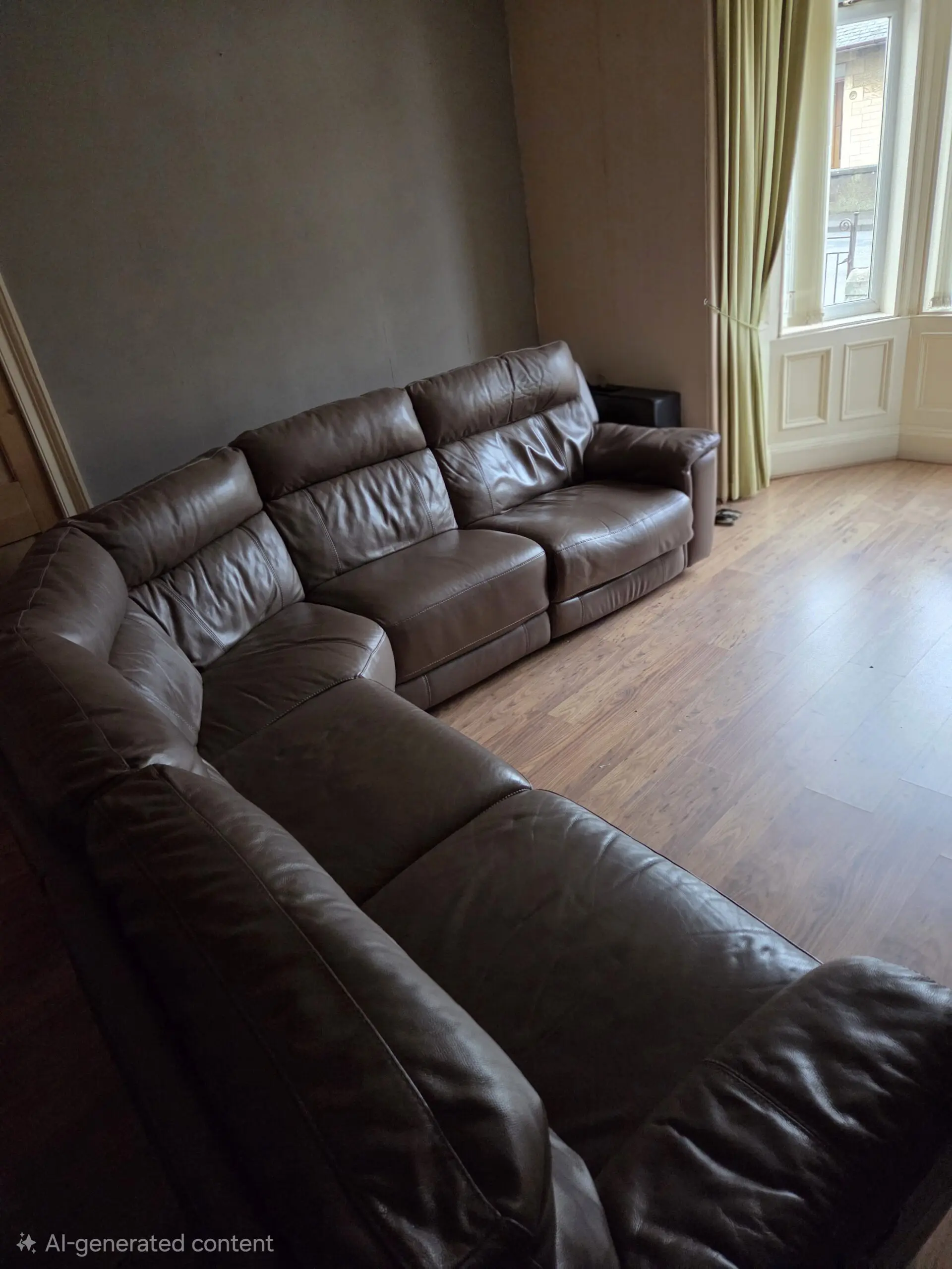 DFS MONARCH LEATHER CORNER SOFA