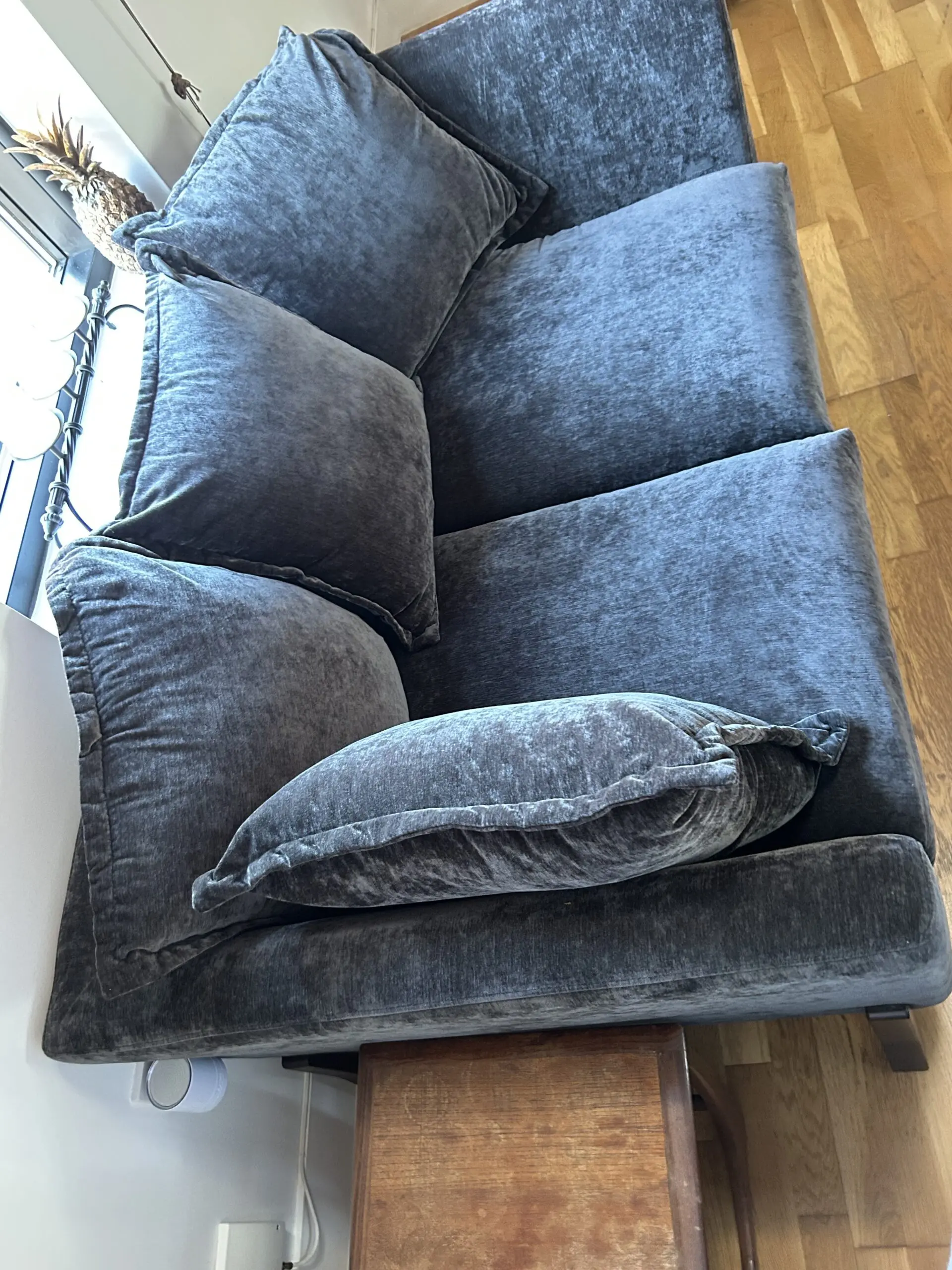 Brand new spotless Sofa Club 2-seater