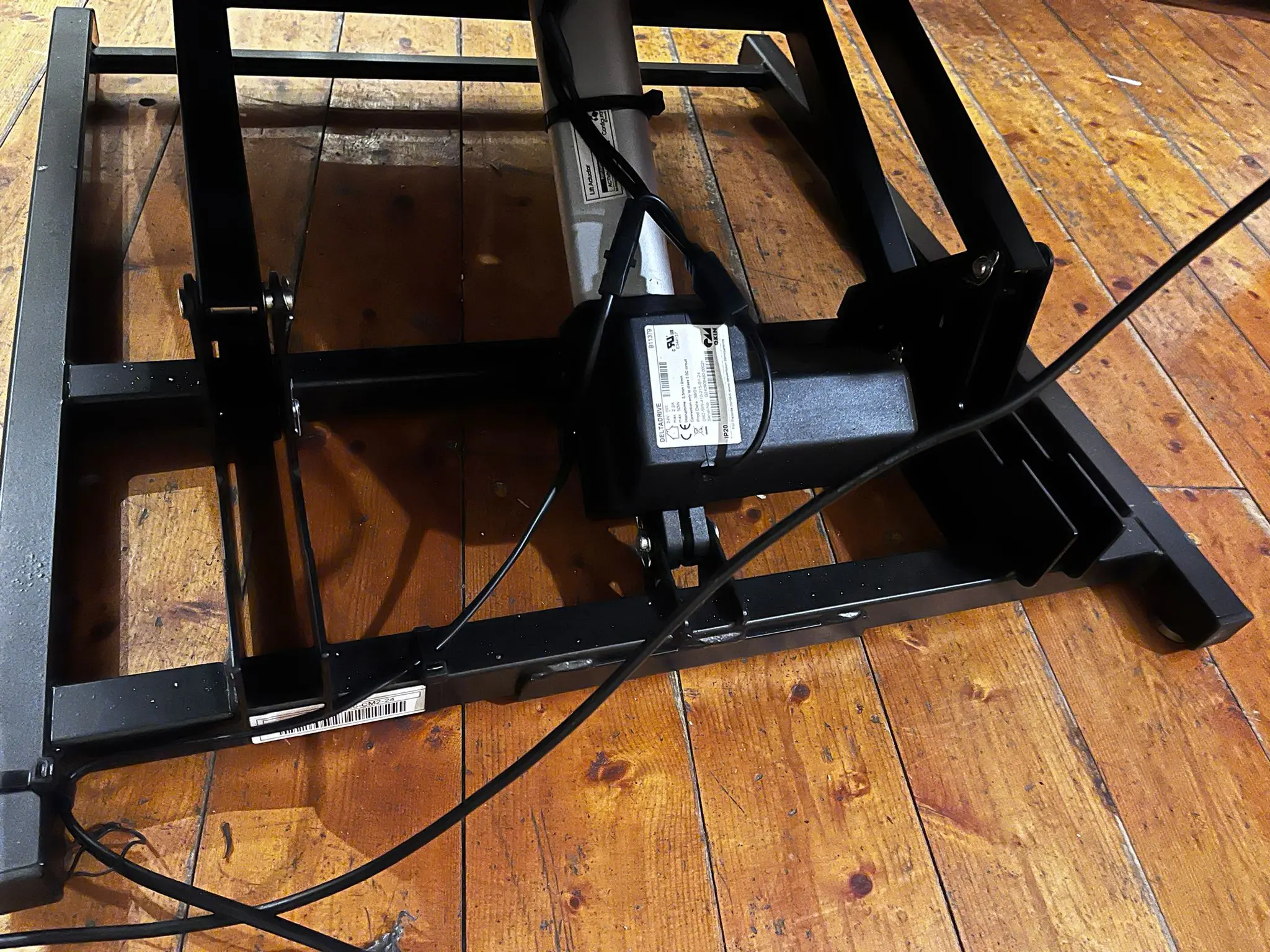 Accora Configura Comfort Chair Dual Tilt Electronic Chair CHAIR-0-CM1-340