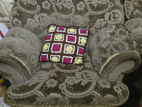 Elegant Vintage Scalloped Floral Armchair – Victorian Style