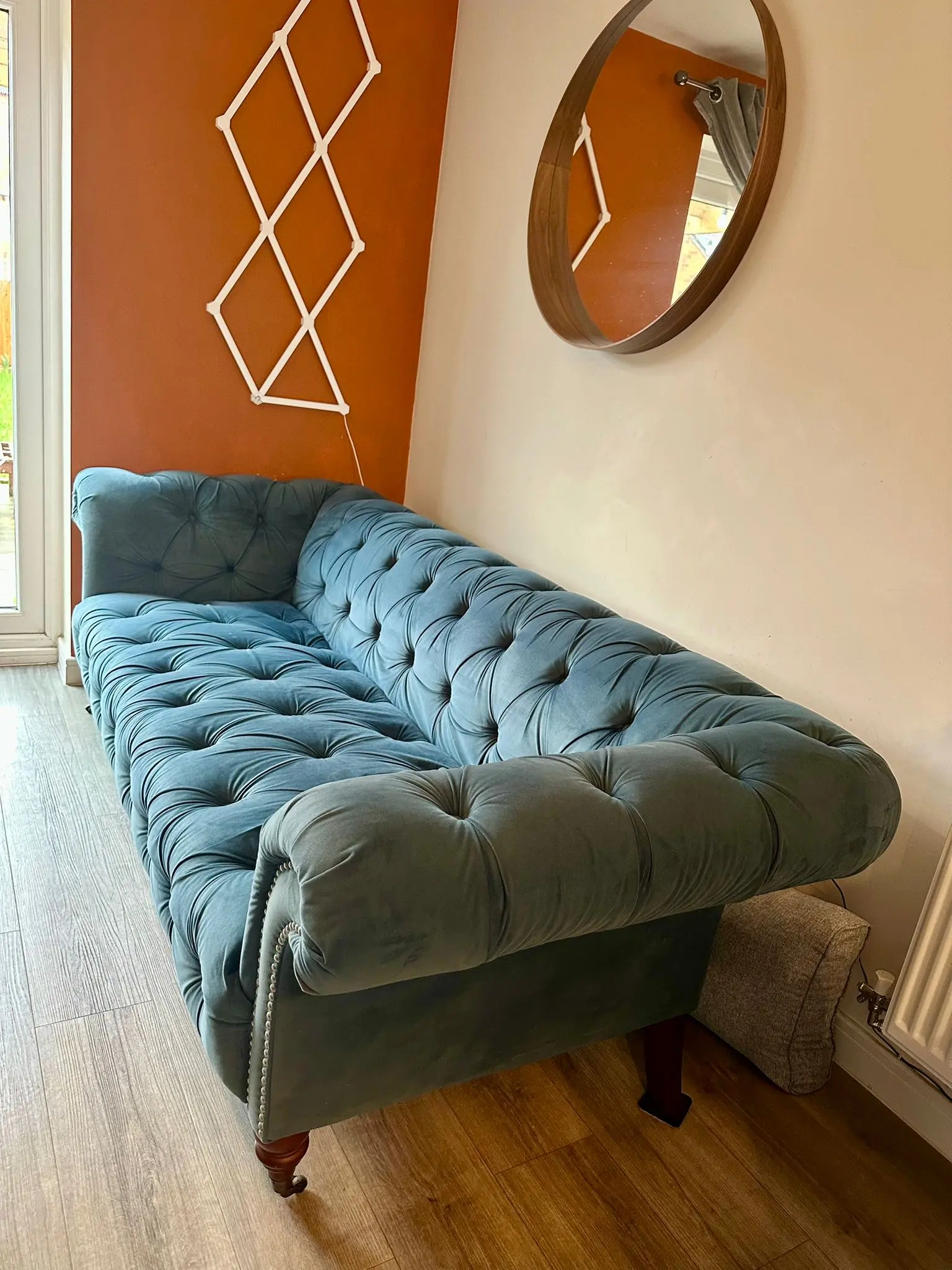 Teal Velvet Chesterfield Style 3-Seater Sofa – Great Condition