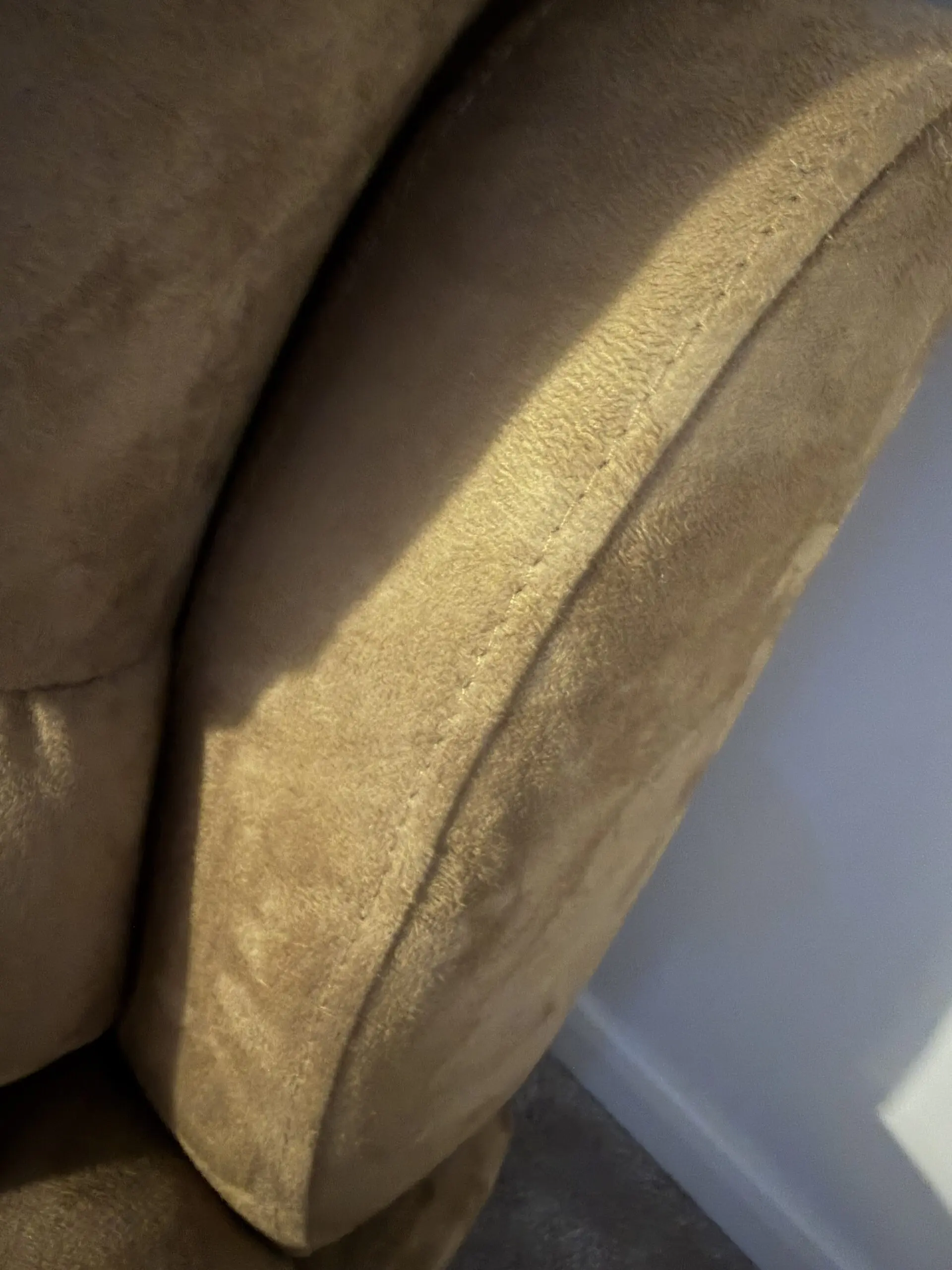 Sofology Gracie “Ontario” Power Electric Reclining Brown 3 Seater Sofa with USBs