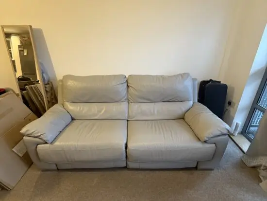 • Brand: DFS • Model: Falcon 3-Seater • Material: Genuine leather