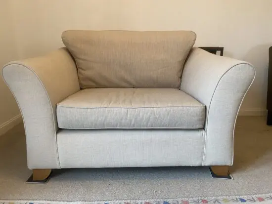 Snuggler sofas and leather armchairs