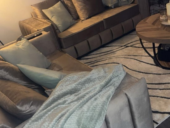 2 seater and large 2 seater sofa