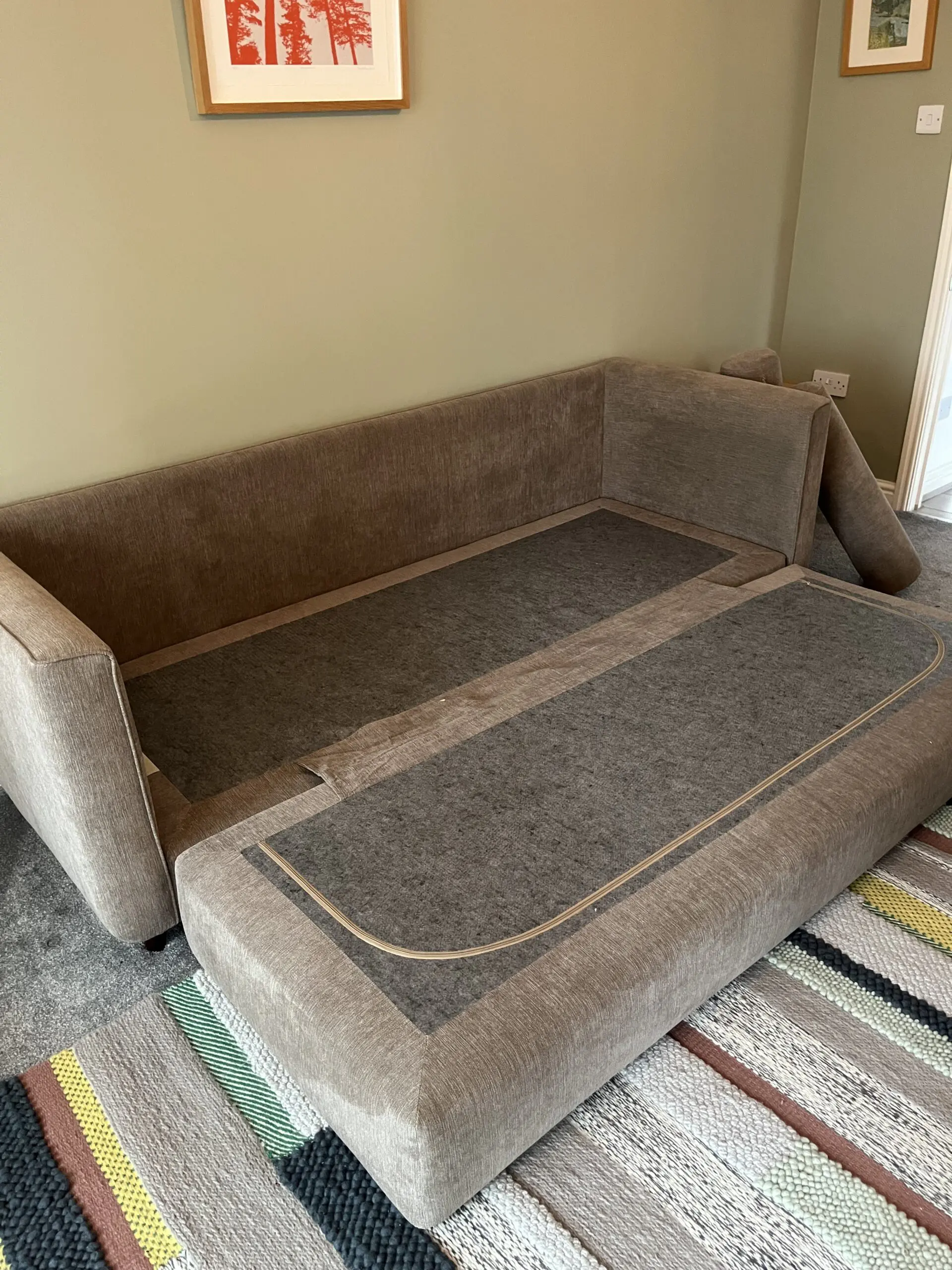 Modern 3-Seater Sofa with Cylindrical Bolster Arms