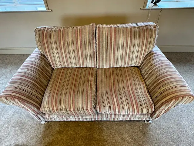 Parker Knoll Traditional 2-Seater Sofa with Striped Pattern and Chrome Feet
