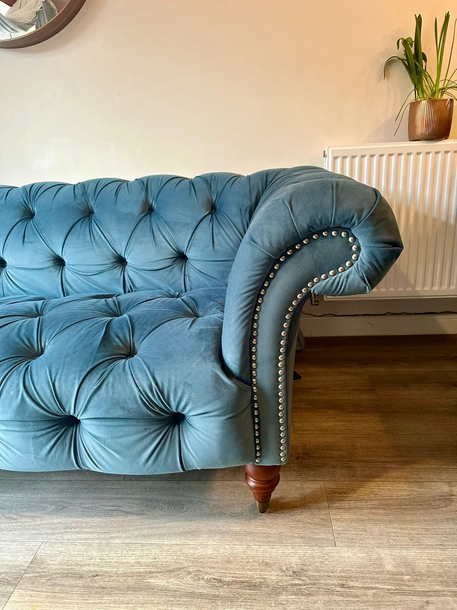 Teal Velvet Chesterfield Style 3-Seater Sofa – Great Condition