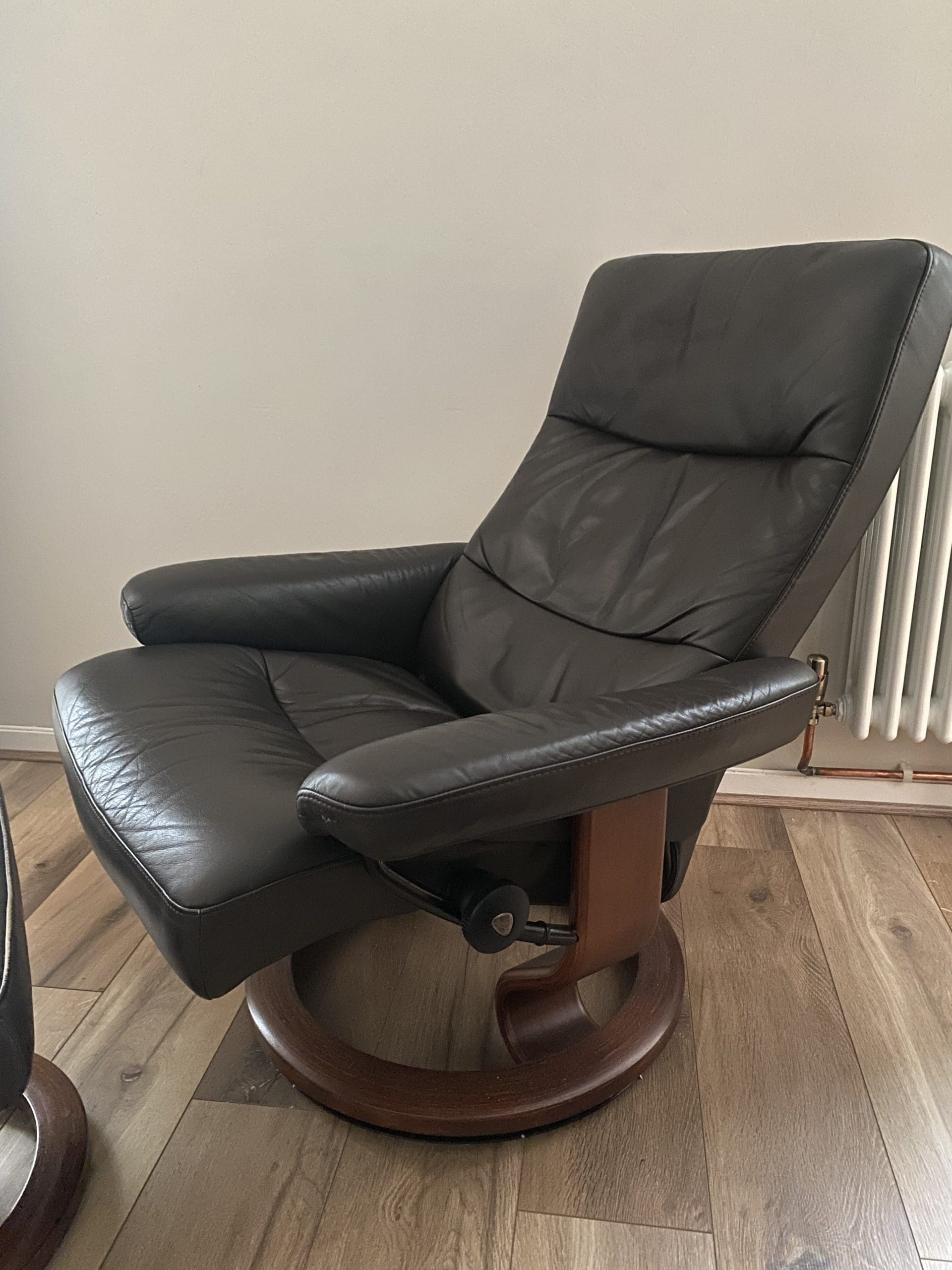 Ekornes Stressless Leather Recliner with Stool Sofalistic The Sofa Marketplace buy and sell preloved sofas nationwide