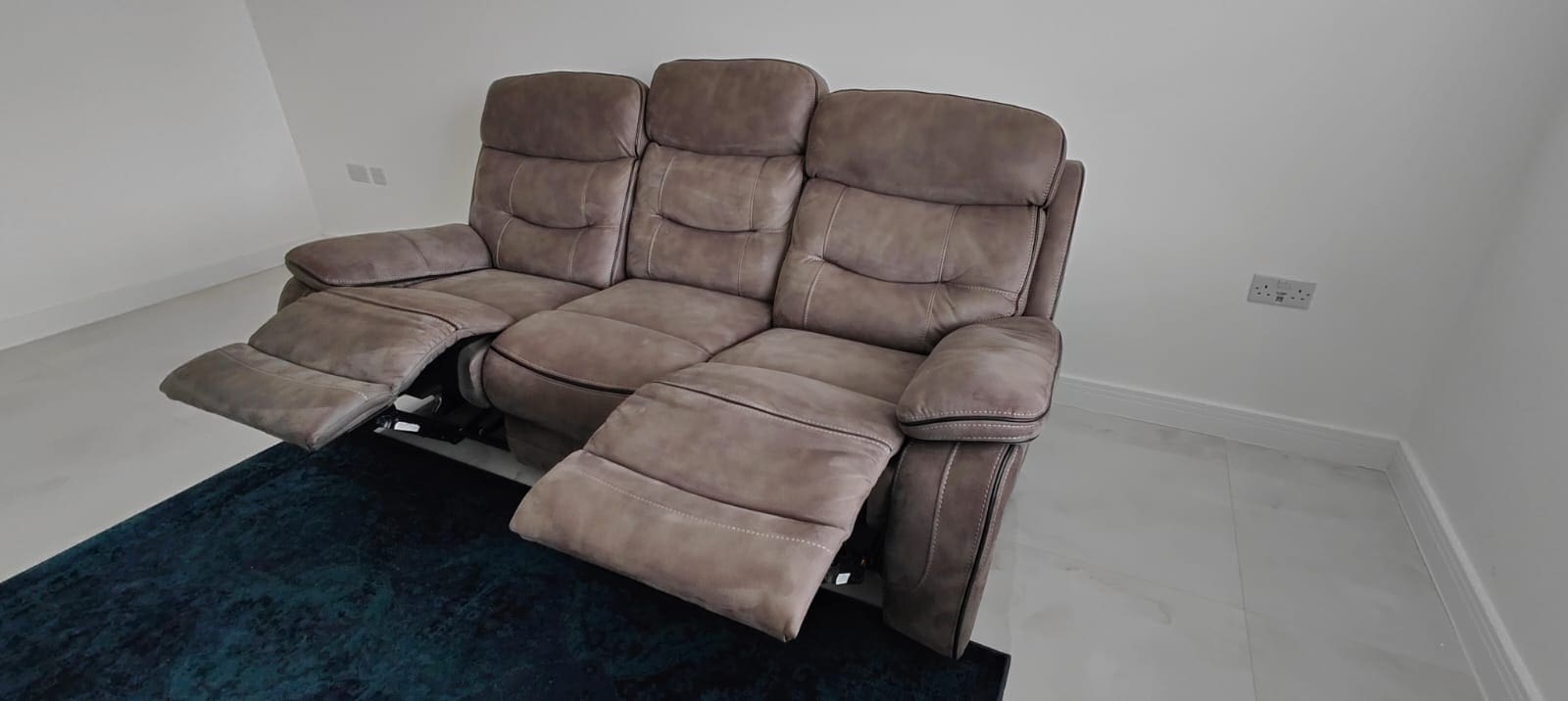 DFS Resilience Noah Grey Recliner Sofa Sofalistic The Sofa Marketplace buy and sell preloved sofas nationwide