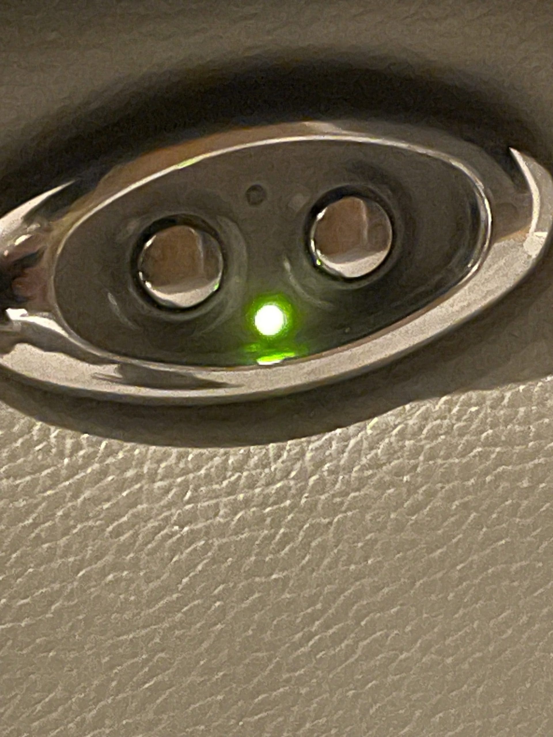 Quality leather reclining sofas Sofalistic The Sofa Marketplace