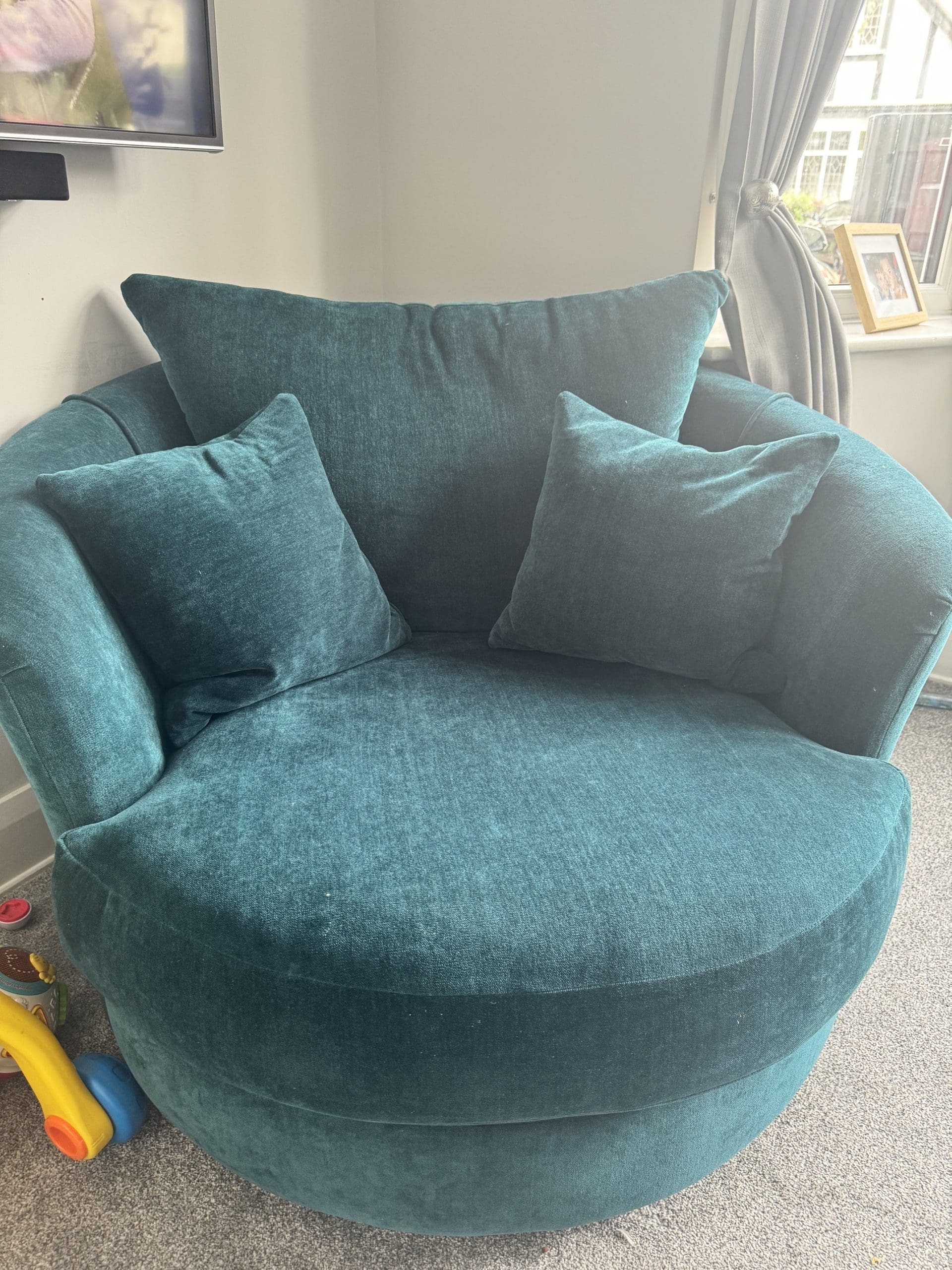 Sofology swivel chair Sofalistic The Sofa Marketplace buy and sell preloved sofas nationwide
