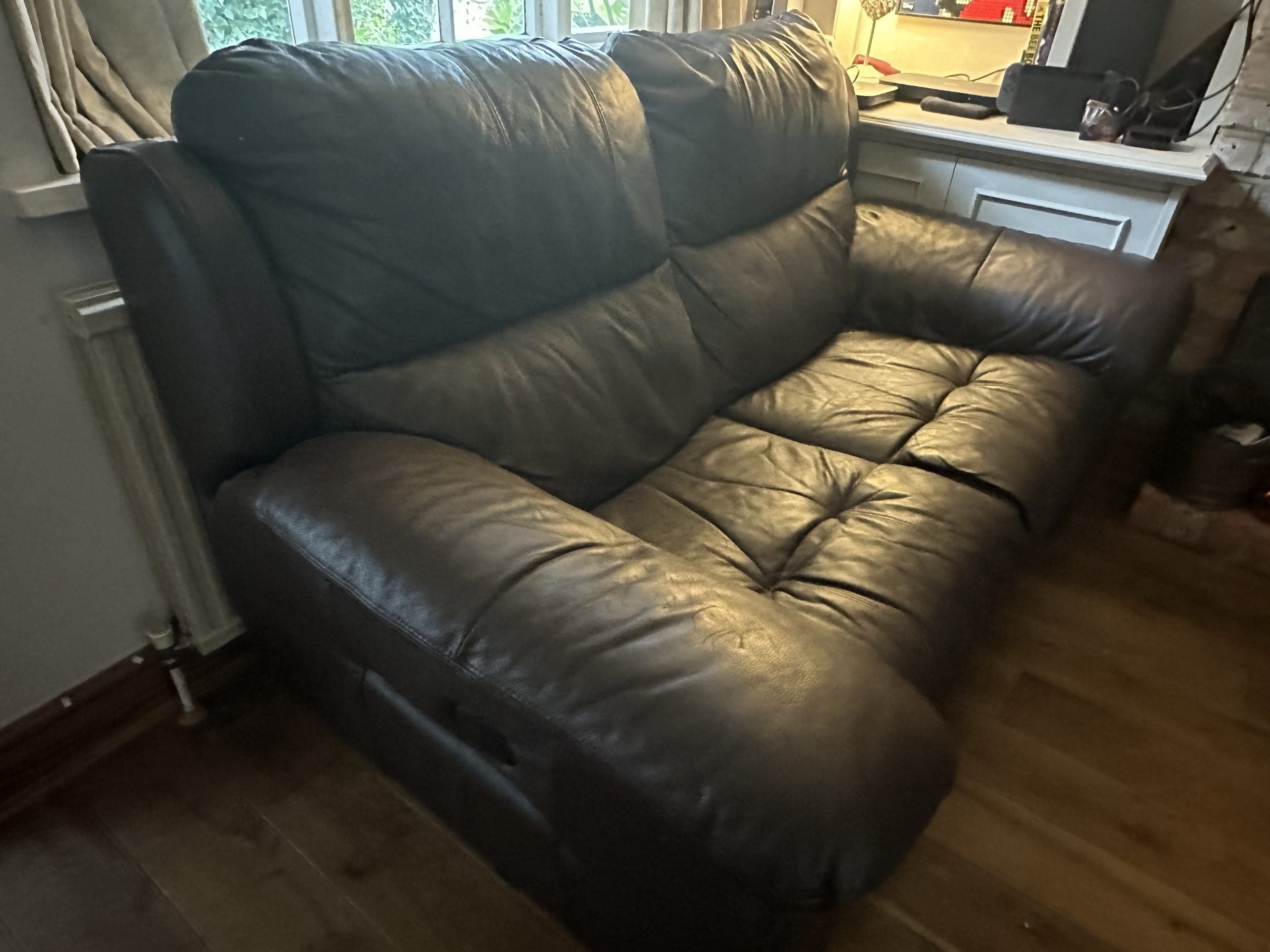 Leather, electric recliner 2 seater. Sofalistic The Sofa