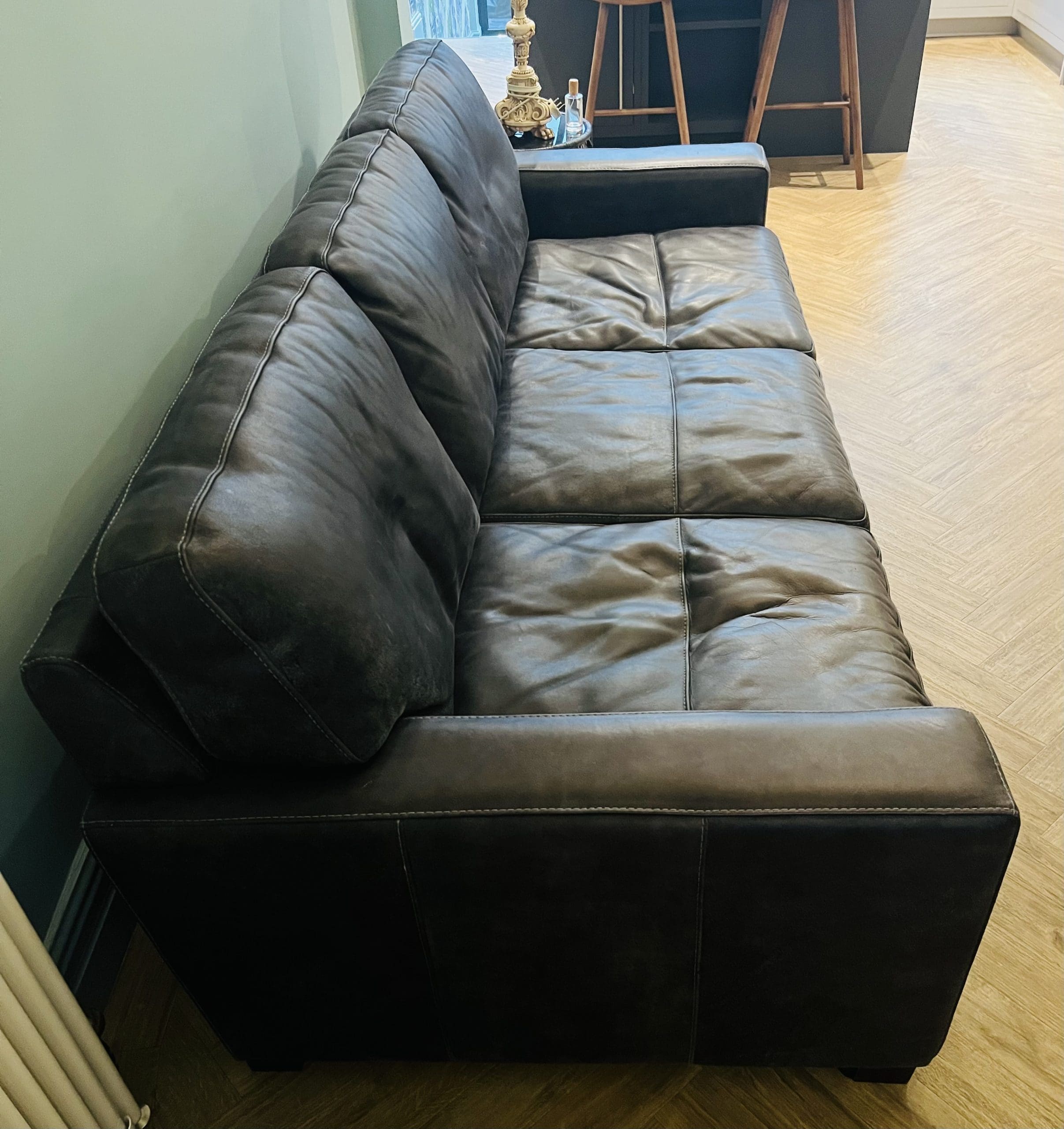Room and board leather sofa discount