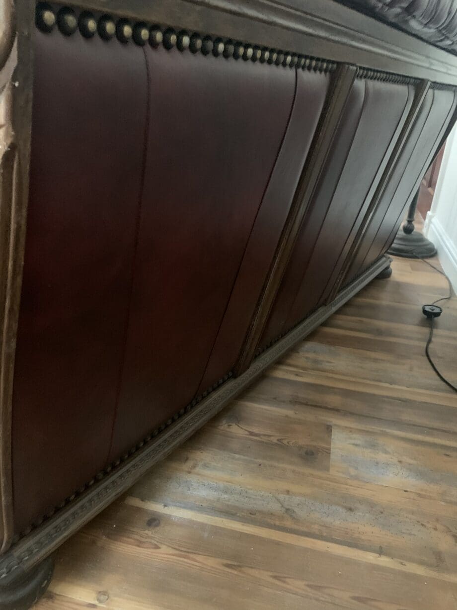Chesterfields direct genuine leather “Sherwood” sofa. Three seater.
