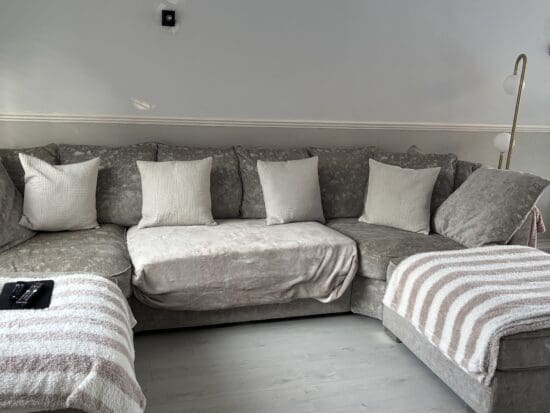 Sofa club bishop scatter back