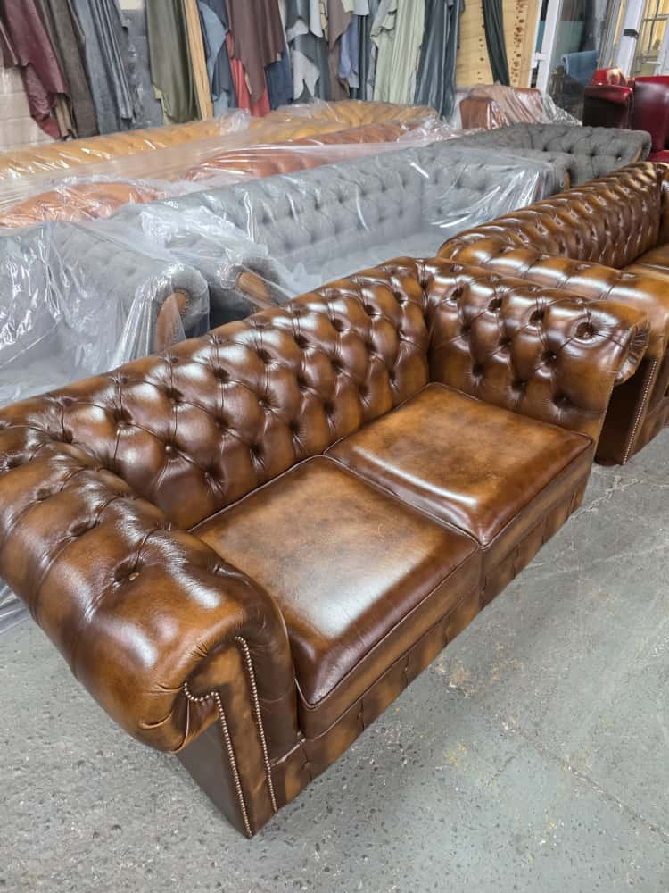 ANTIQUE GOLD LEATHER CHESTERFIELD SOFA SUITE