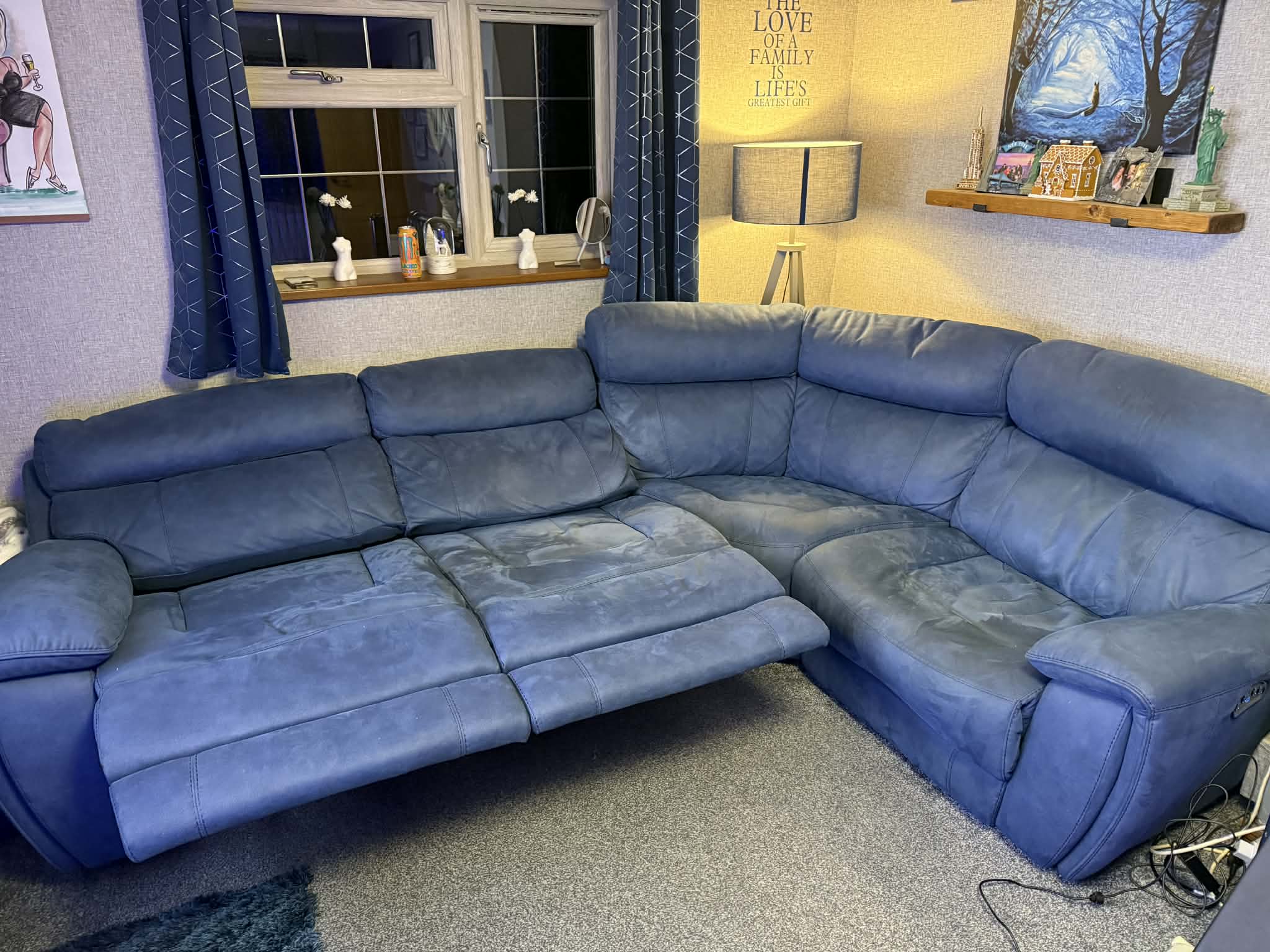 Blue Sofology Corner 2.5 x 1.5 Power recliner and headrests on the 3 main seats