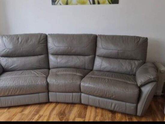 SCS Contemporary 4-Seater and Recliner chair with Electric Controls