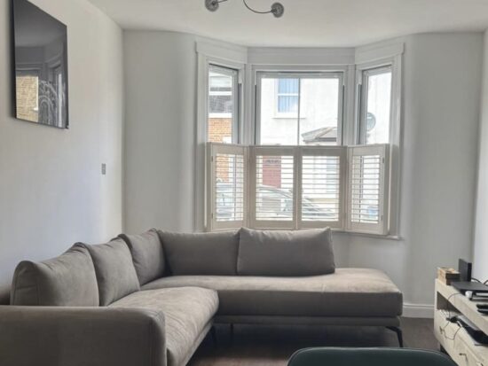 MSofas Modern L-Shaped Taupe Corner Sofa with Chaise – Seats 4-5