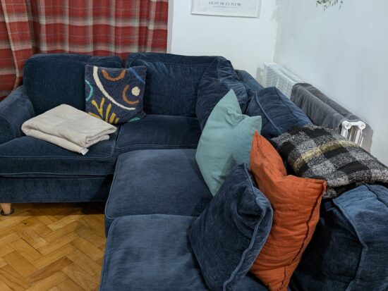 Large Navy Corner Sofa with Chaise – Perfect for Family Living