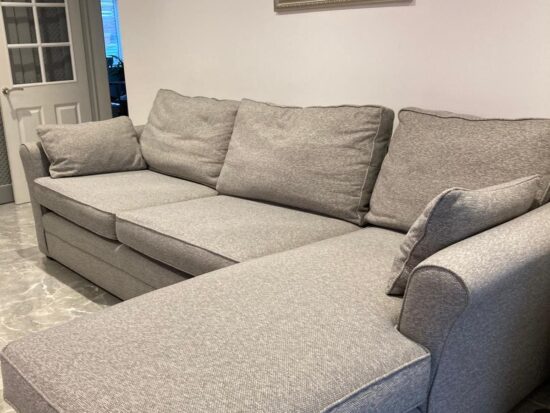 Fish Pools Large Corner Sofa with Chaise – Perfect for Family Living