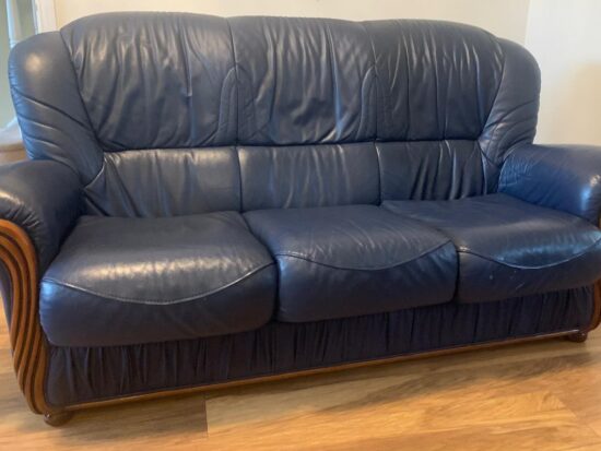 Classic 3-Seater Sofa with Wooden Trim Details